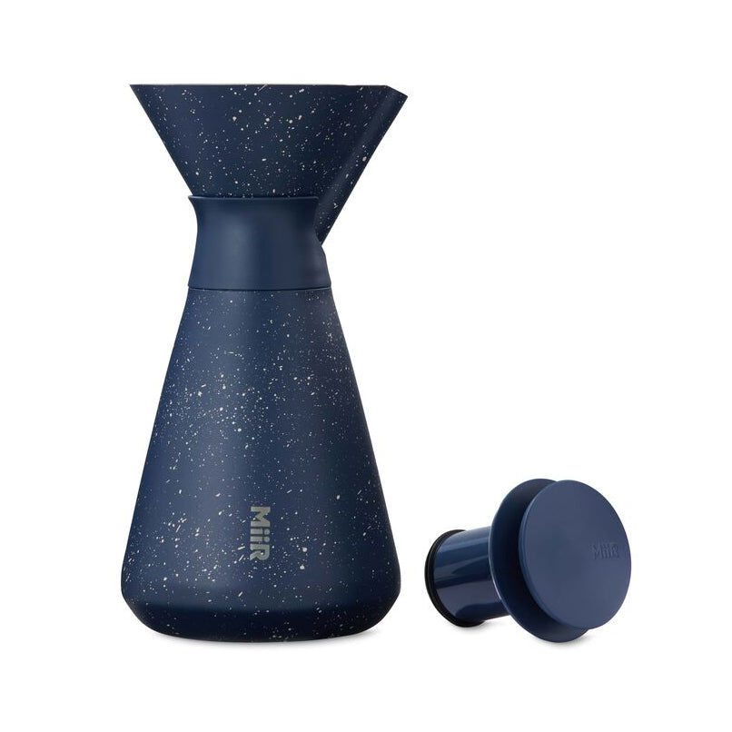 new-standard-carafe-g5 WebPDP-33oz_New_Standard_Carafe_Tidal_Blue_Speckle_Studio__CAR1SVOS225_Front_Lid_Staged.jpg