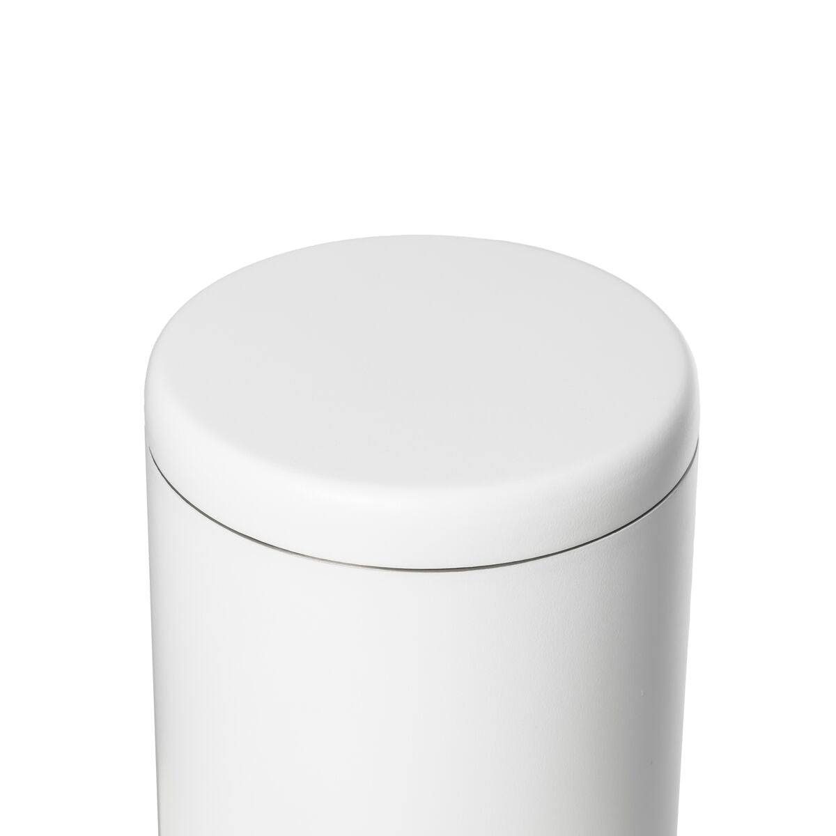 airlock-coffee-canister-e6 WebPDP-Airlock_Coffee_Canister__ACN2SVOS001_White_X2Studio_45_Deg_Lid_On.jpg