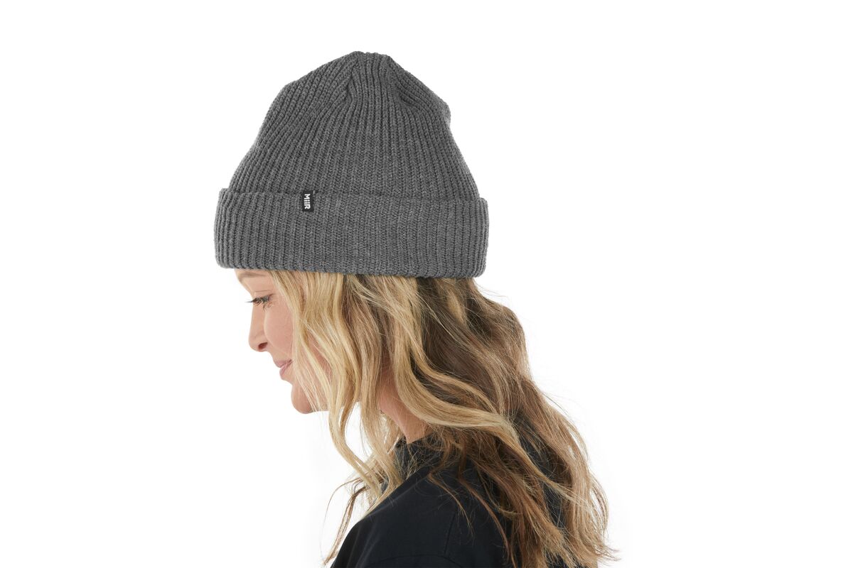 recycled-poly-rib-beanie-w8 WebPDP-BNE002202_Recycled_Poly_Rib_Beanie_Basal_Grey_Studio_Harper_Studios_0723_Side__BNE002202OS.jpg