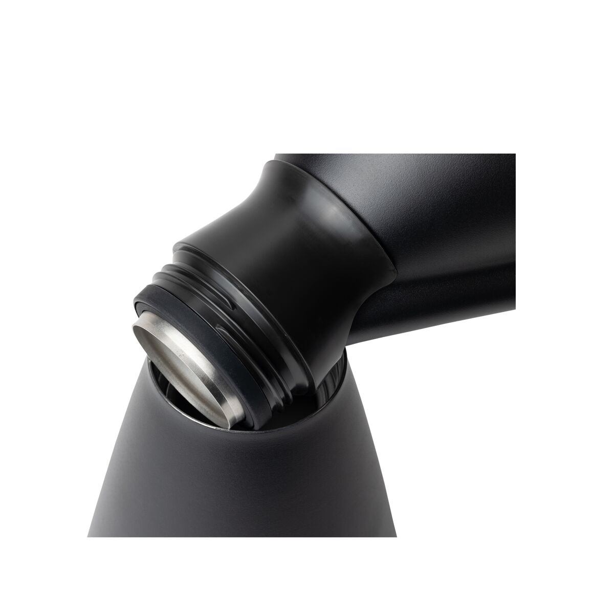 new-standard-carafe-g5 WebPDP-Carafe_Black_Studio_0722_45_Deg_Top_Staged__CAR1SVOS002.jpg