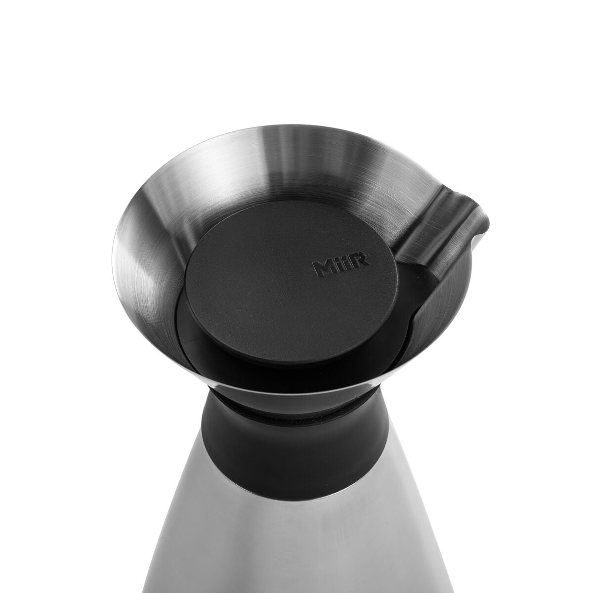 new-standard-carafe-g5 WebPDP-PolishedStainlessCarafe_33oz_SS_StudioX207182024_45degree__CAR1SVOS005.jpg