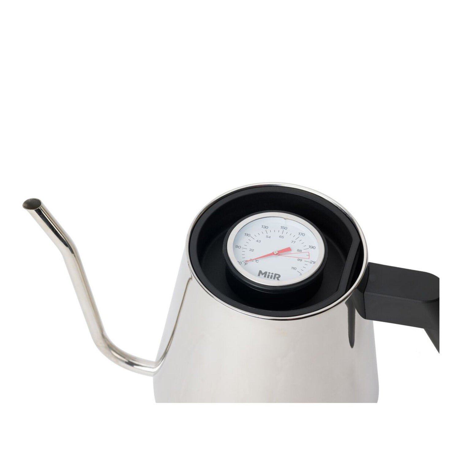 new-standard-pour-over-kettle-e2 WebPDP-Pour_Over_Kettle_Black_Studio_0222_45_Deg_Lid__POK1SNOS005.jpg
