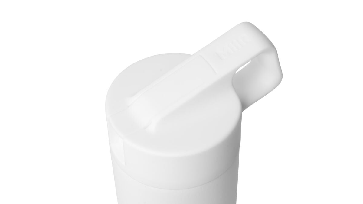 straw-bottle-z1 WebPDP-Straw_Lid_2_White_Studio_0221_45deg_Closed__WMB2SL20001.jpg